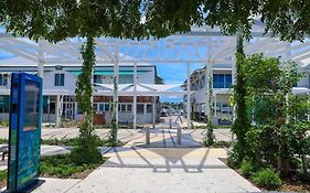 Marina Views Apartment Cullen Bay
